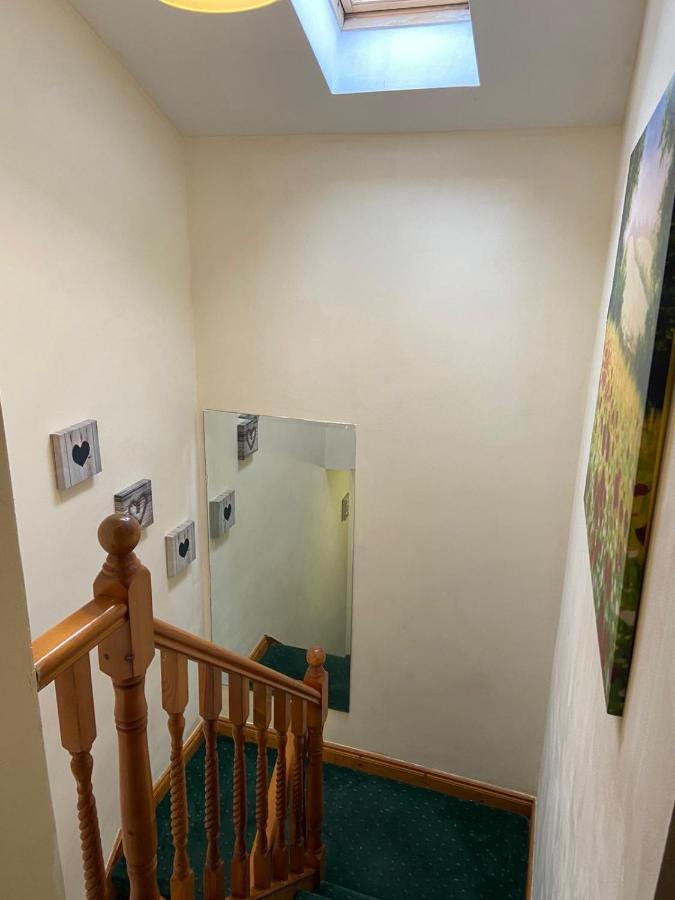 Edwards Cosy B&B Galway Esterno foto