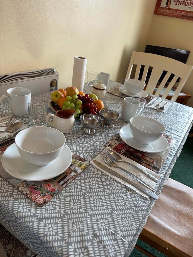 Edwards Cosy B&B Galway Esterno foto