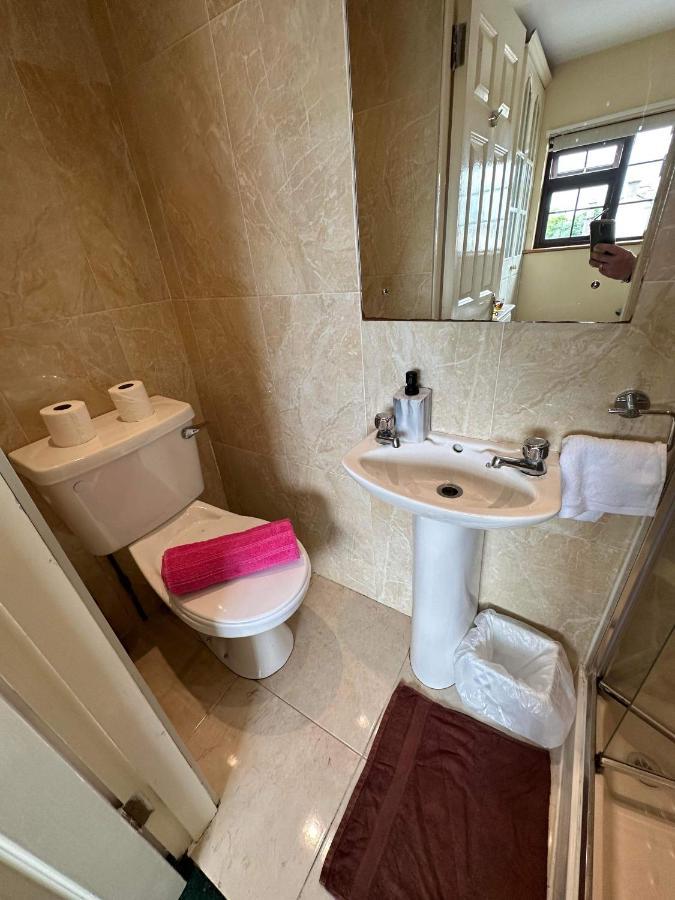 Edwards Cosy B&B Galway Esterno foto