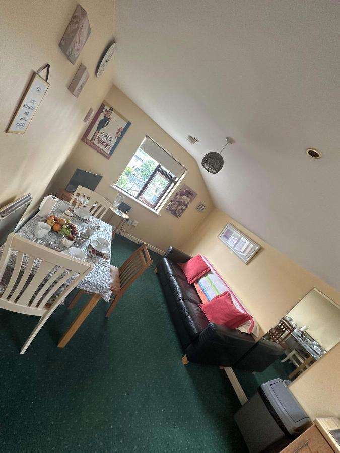 Edwards Cosy B&B Galway Esterno foto