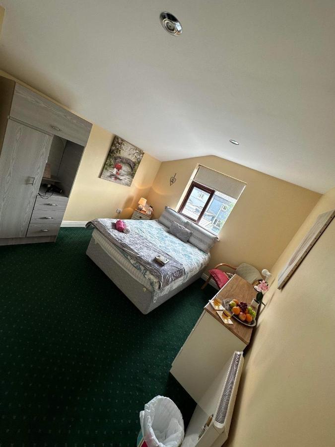 Edwards Cosy B&B Galway Esterno foto