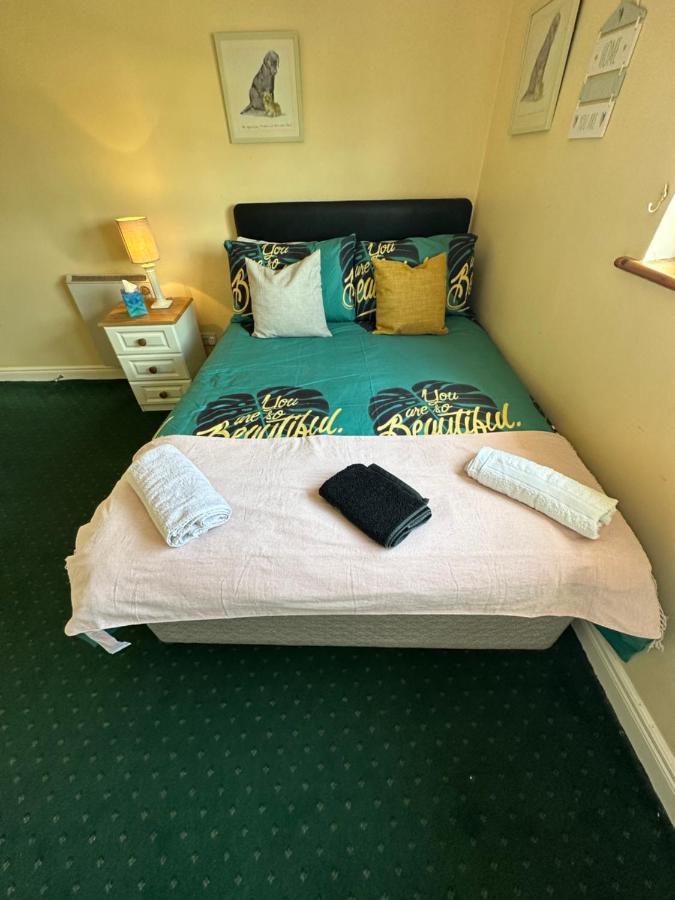 Edwards Cosy B&B Galway Esterno foto
