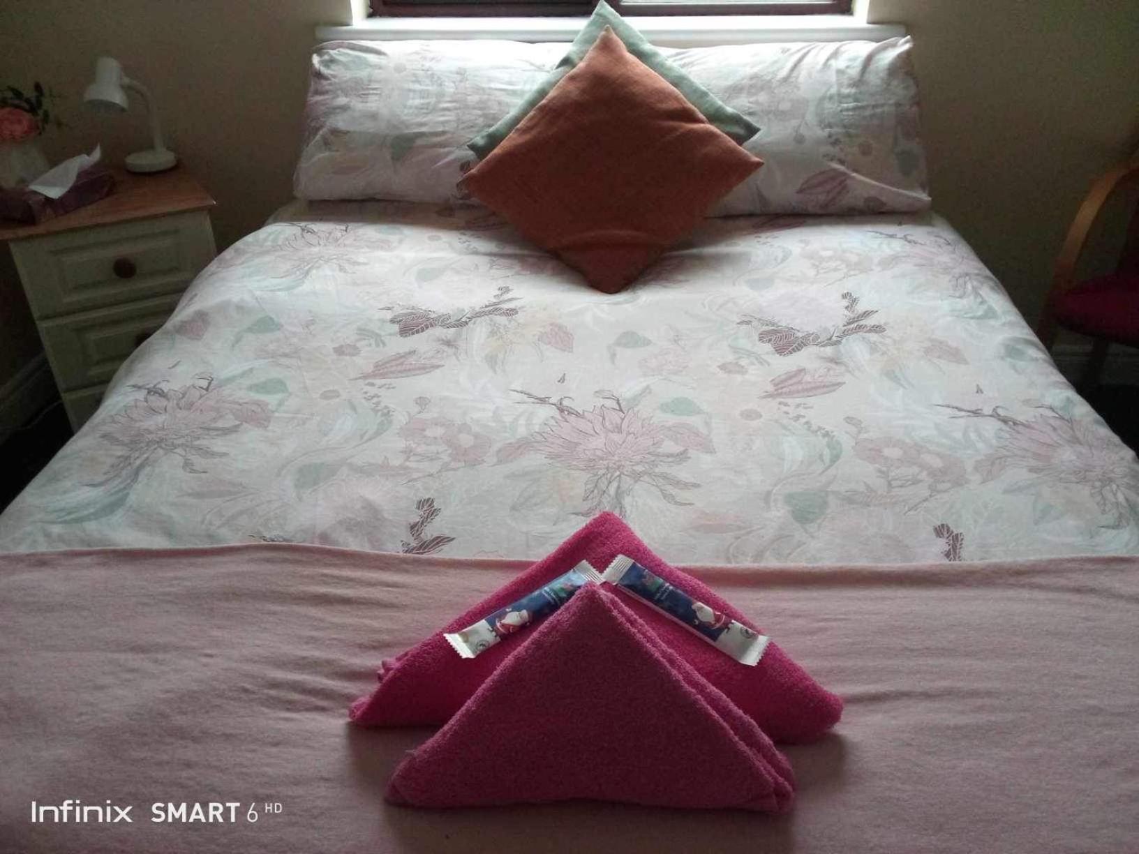 Edwards Cosy B&B Galway Esterno foto