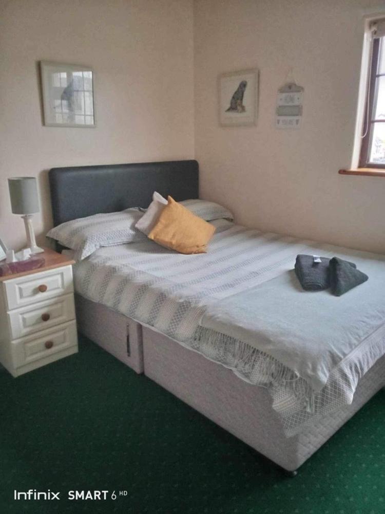 Edwards Cosy B&B Galway Esterno foto